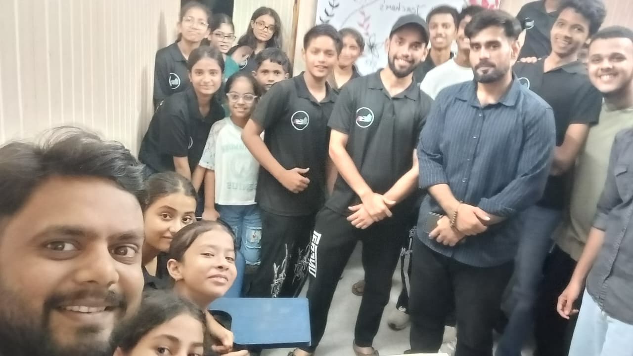 Large group selfie of ESA students and teachers on Teachers' Day 2026